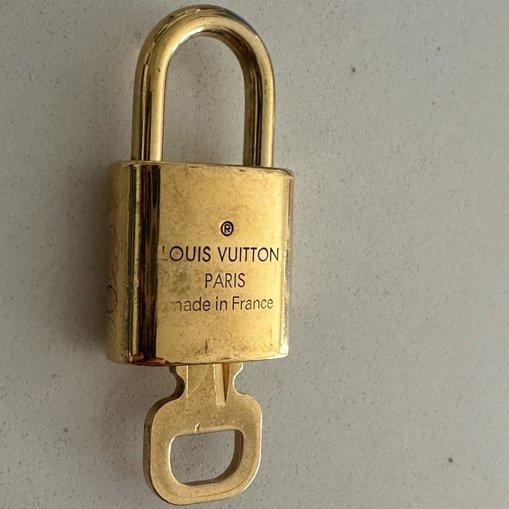 Louis Vuitton Lock and Key set (key #327) - Picture 2 of 4